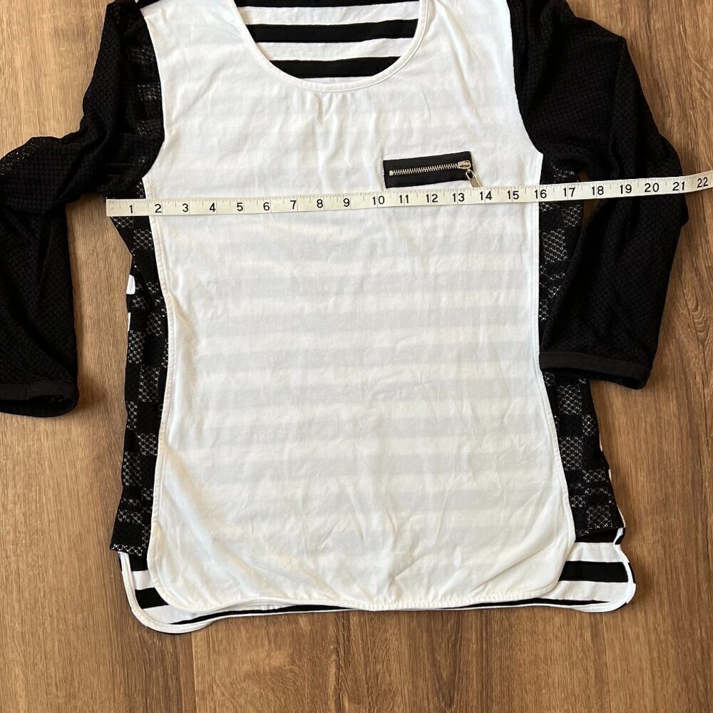 Ravel Black & White Sheer Sleeve Stripe Back Top Sz M - Picture 9 of 12